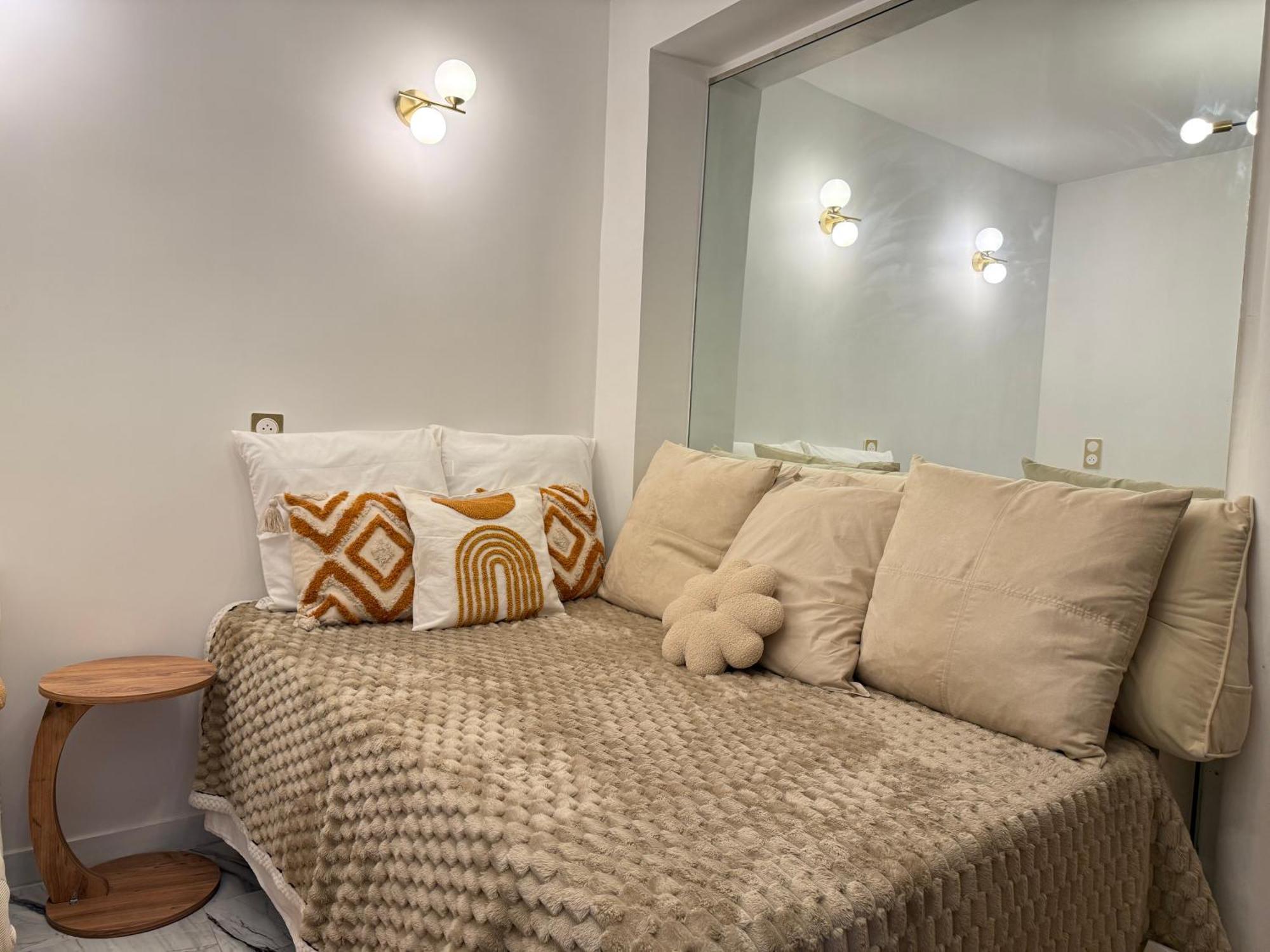 124A Le Marais - Richard Lenoir Working & Living Apartment Париж Екстериор снимка